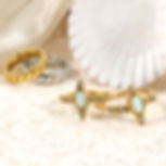 縮圖：Trendy and Stylish 316 Stainless Steel Opal Teardrop Ring – Hypoallergenic