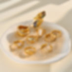 縮圖：Cat eye stone rings in 316L stainless steel display