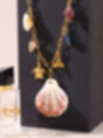 縮圖：Natural Shell Ocean Necklace with Turtle & Mermaid Tail Pendants